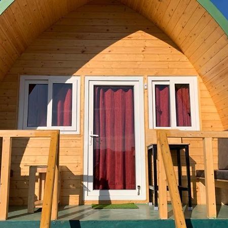 Cozy Capsules - Modern Hut Bed and Breakfast Kukkal Esterno foto
