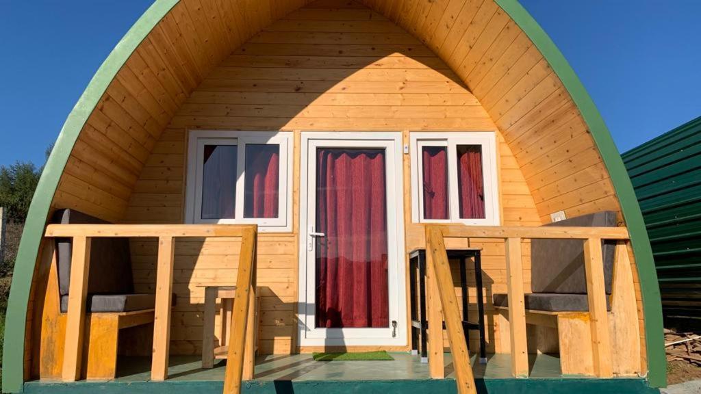 Cozy Capsules - Modern Hut Bed and Breakfast Kukkal Esterno foto