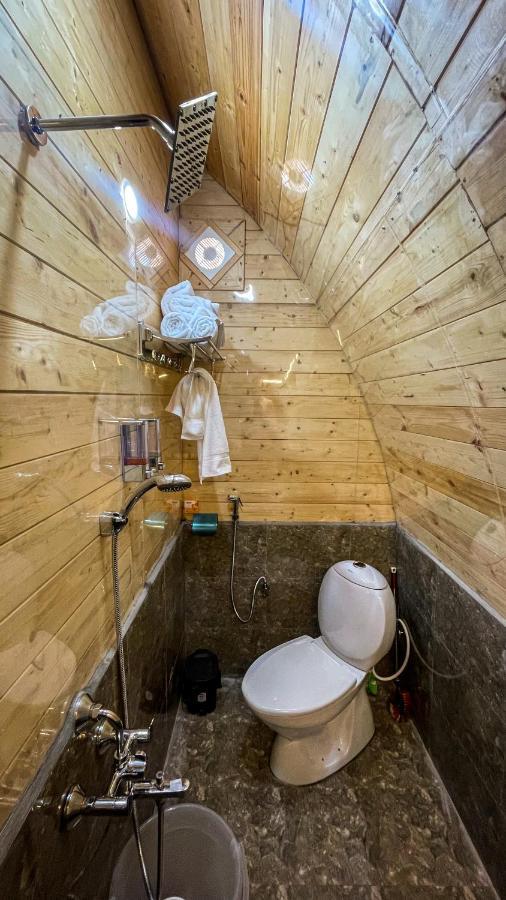 Cozy Capsules - Modern Hut Bed and Breakfast Kukkal Esterno foto